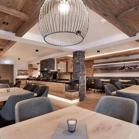 Hotel Tanzer 3*